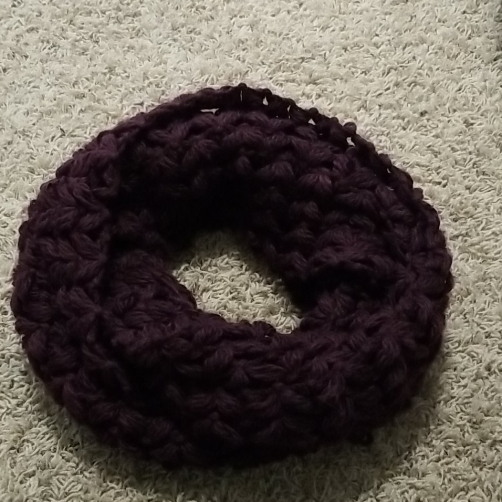 Warm scarf - Picture 2 of 3